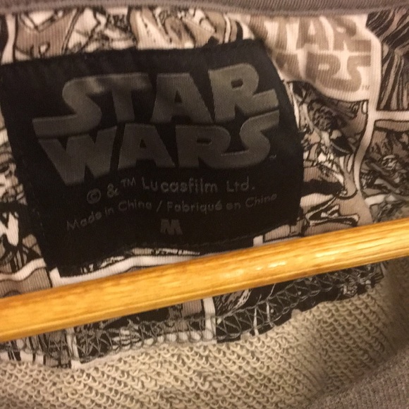Disney Star Wars Sweater - Picture 5 of 5